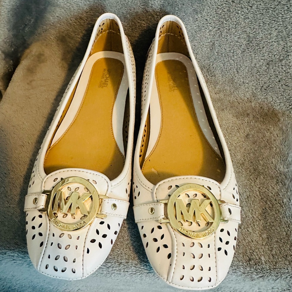 Michael Kors White and Gold Flats